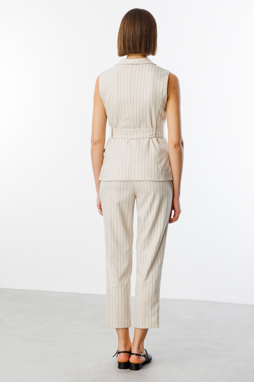 Ekol Minimalist Çizgili Kemerli Kolsuz Crop Yelek Kadın