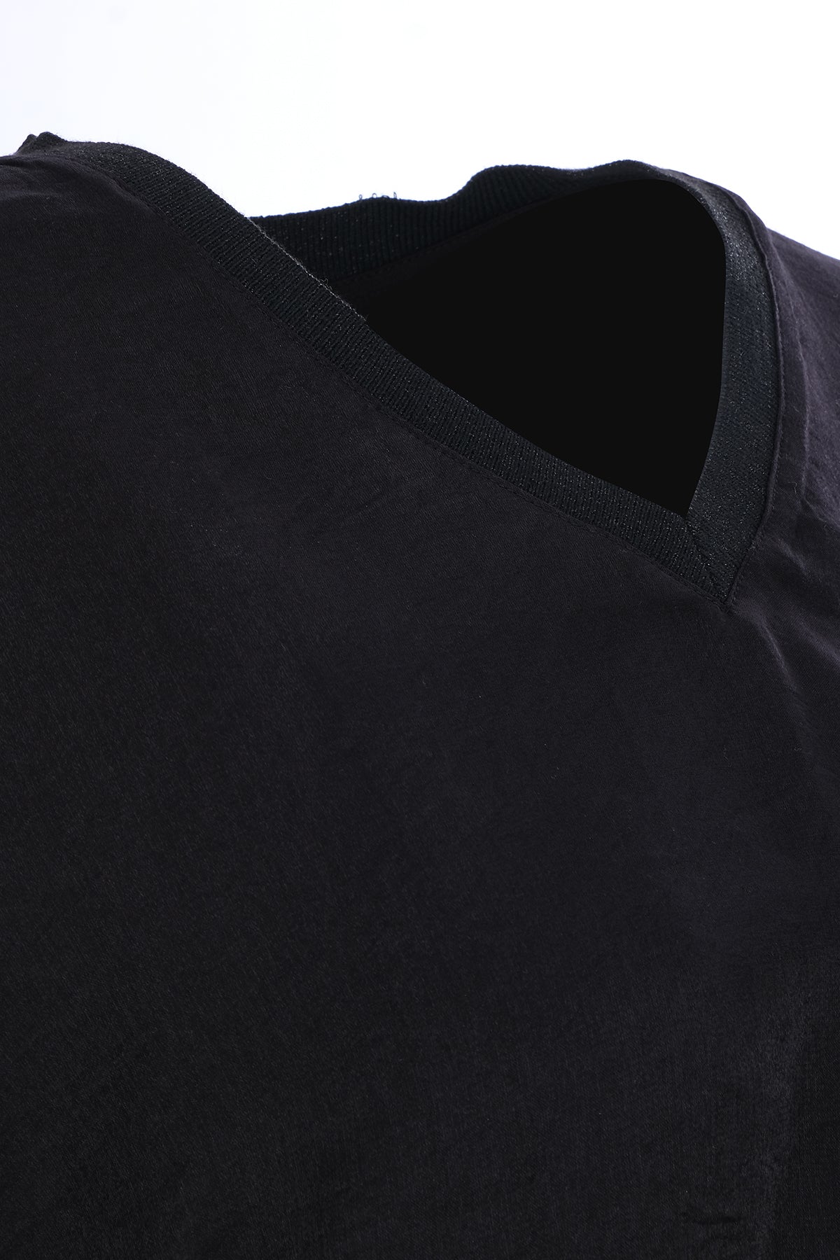Ysatis Minimalist V Yaka Oversize Crop Bluz - Rahat ve Şık